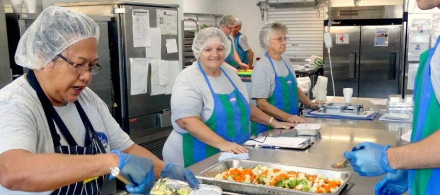 imagen de participación comunitaria con Meals on Wheels